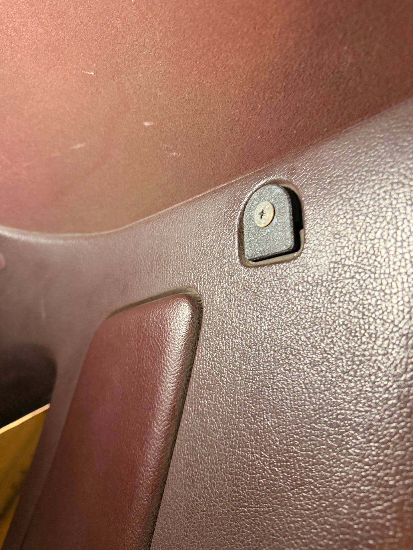 A70 cloth hanger delete panel