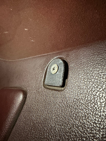 A70 cloth hanger delete panel