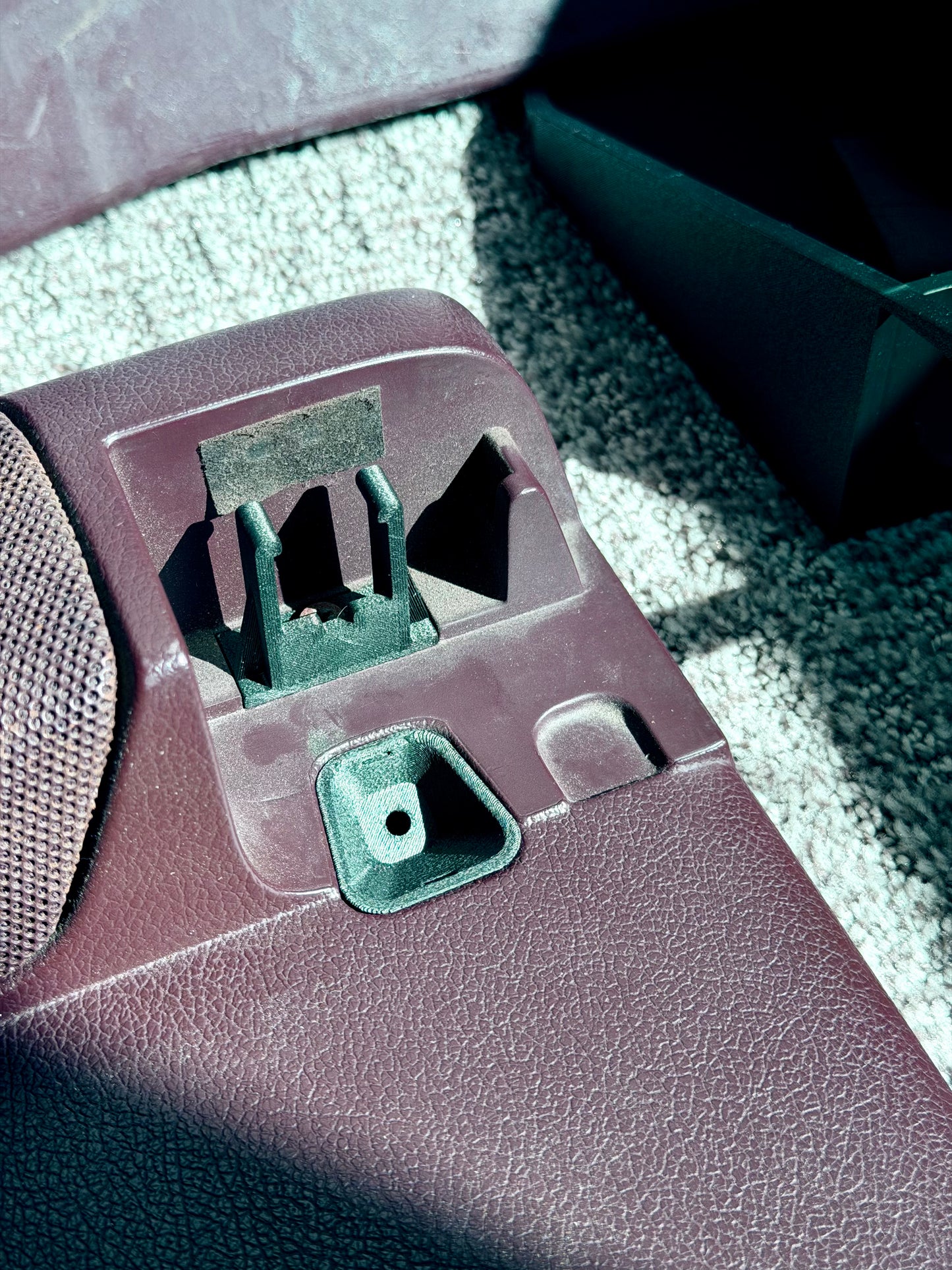 A70 Supra Rear Speaker Cargo Cover Side Clip