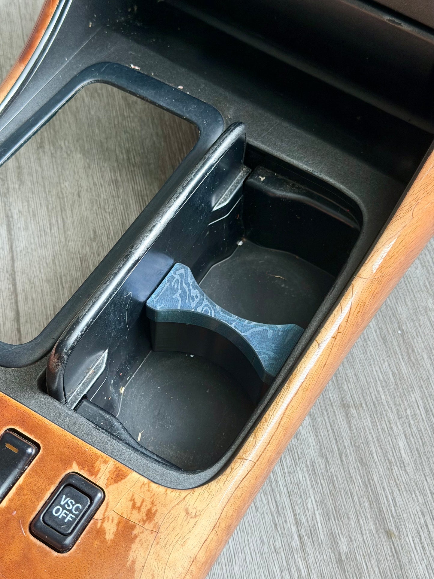 98 - 05 Lexus GS Cup Holder Divider