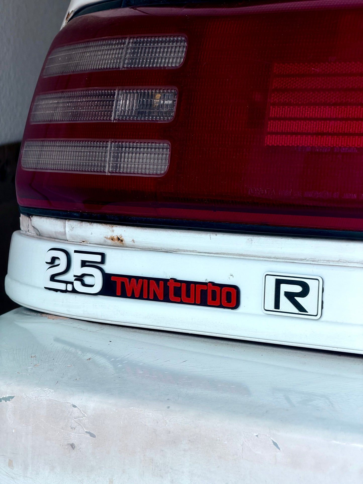 A70 Toyota Supra Rear Quarter [2.5,3.0 Twin Turbo R/Litmited] emblem