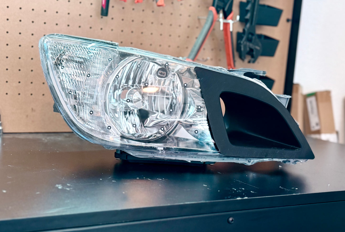 Lexus IS300/Toyota Altezza Headlight High Beam Air Ram