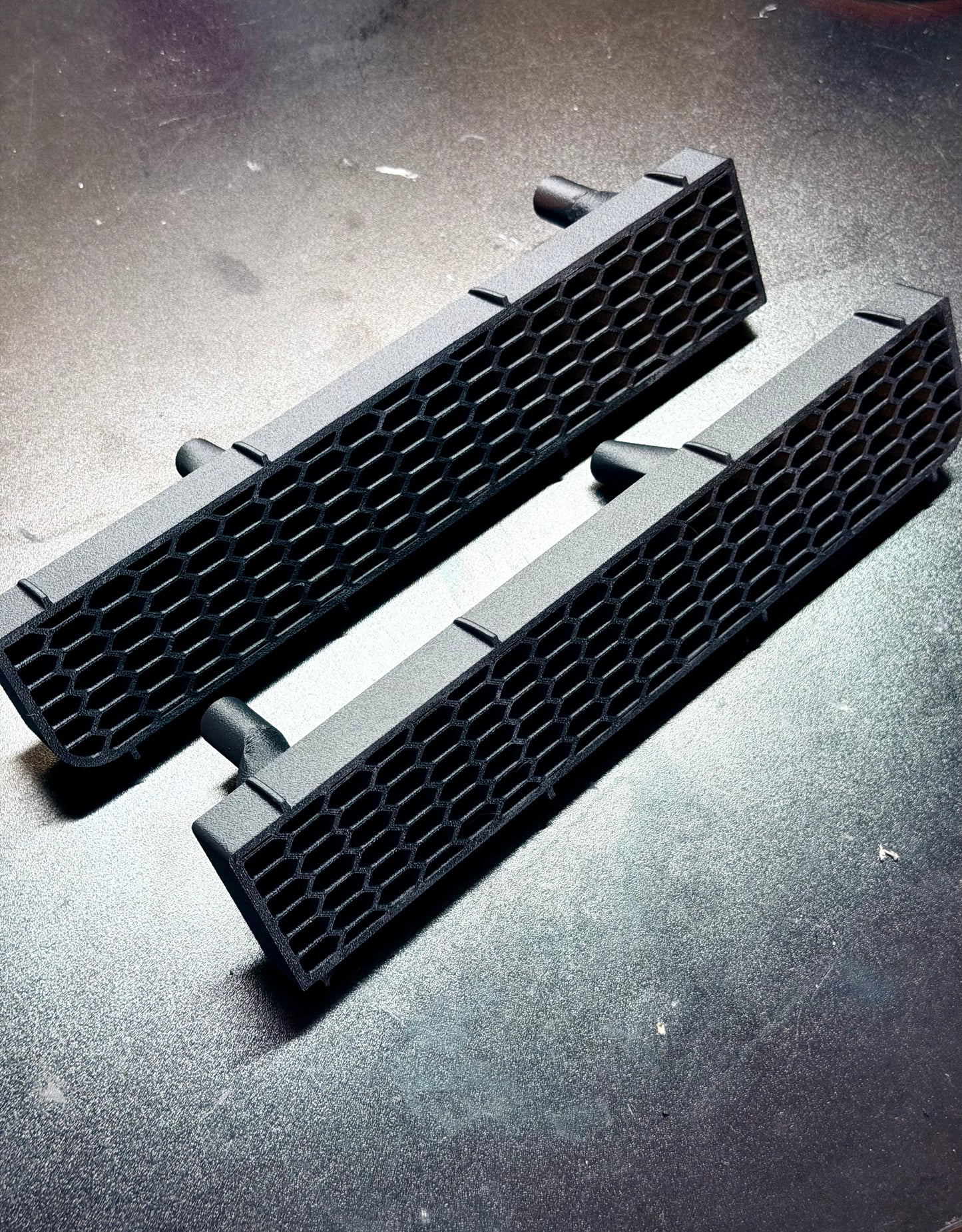Toyota Supra A70 Hexagon Front Grille (1989–1992)