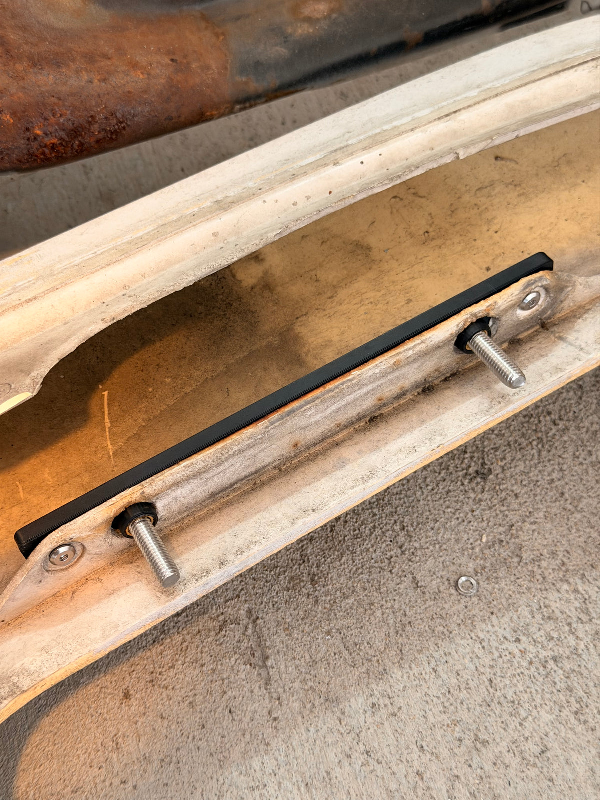 A70 Toyota Front Nose Upper bracket Bracket