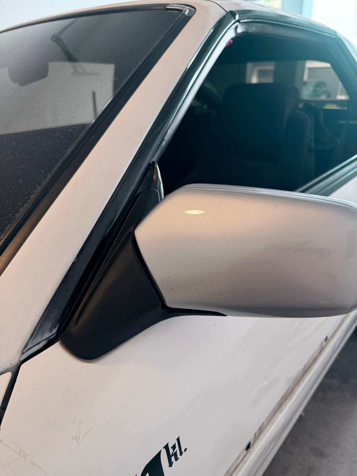 MK3 Supra Foldable Side Mirror Lower Support (LHD）