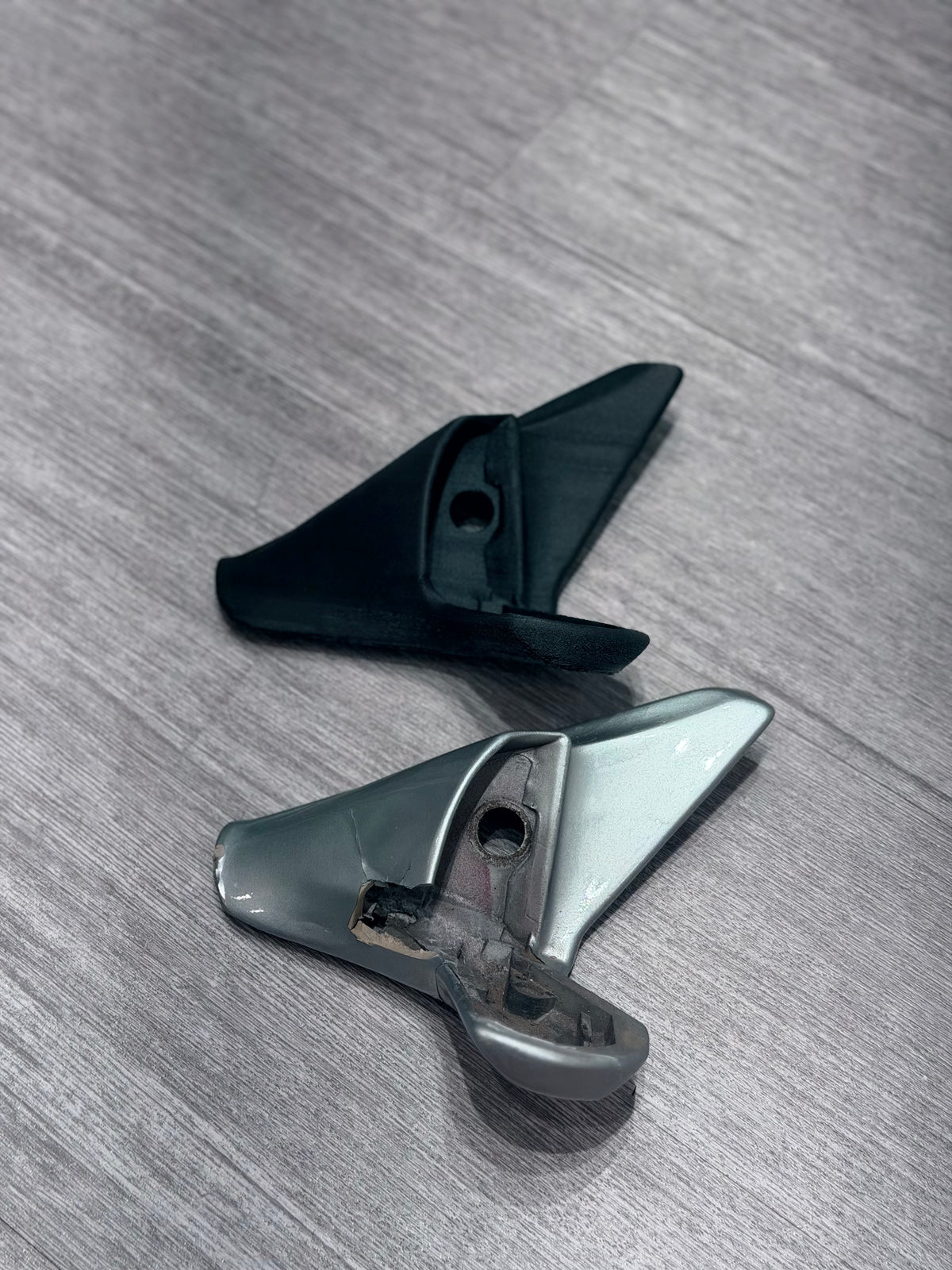 MK3 Supra Foldable Side Mirror Lower Support (LHD）
